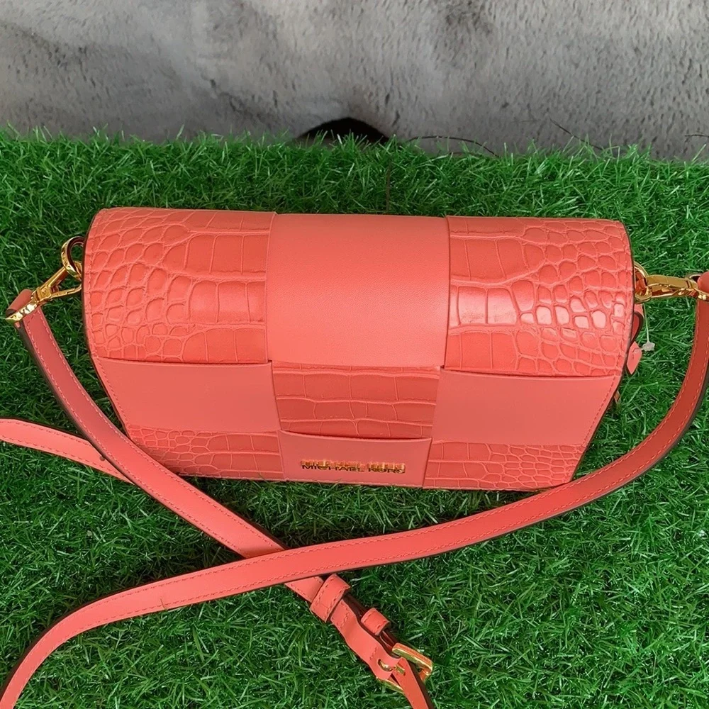 Michael Kors Mercer Sm clutch XBODY Grapefruit - Picture 16 of 16